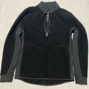 Tundra Trek 1/2 zip